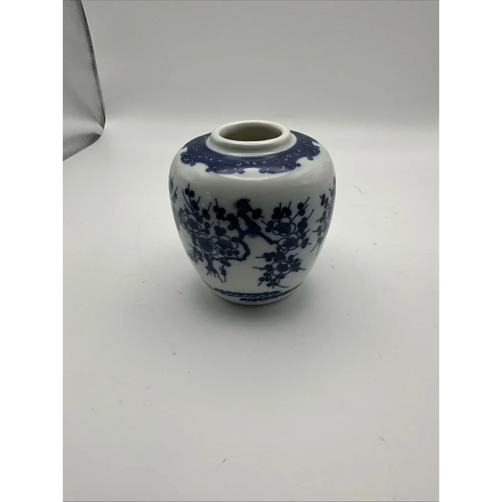 Blue White Porcelain Ginger Jar Vase Cherry Blossom Floral Asian Decor 4
